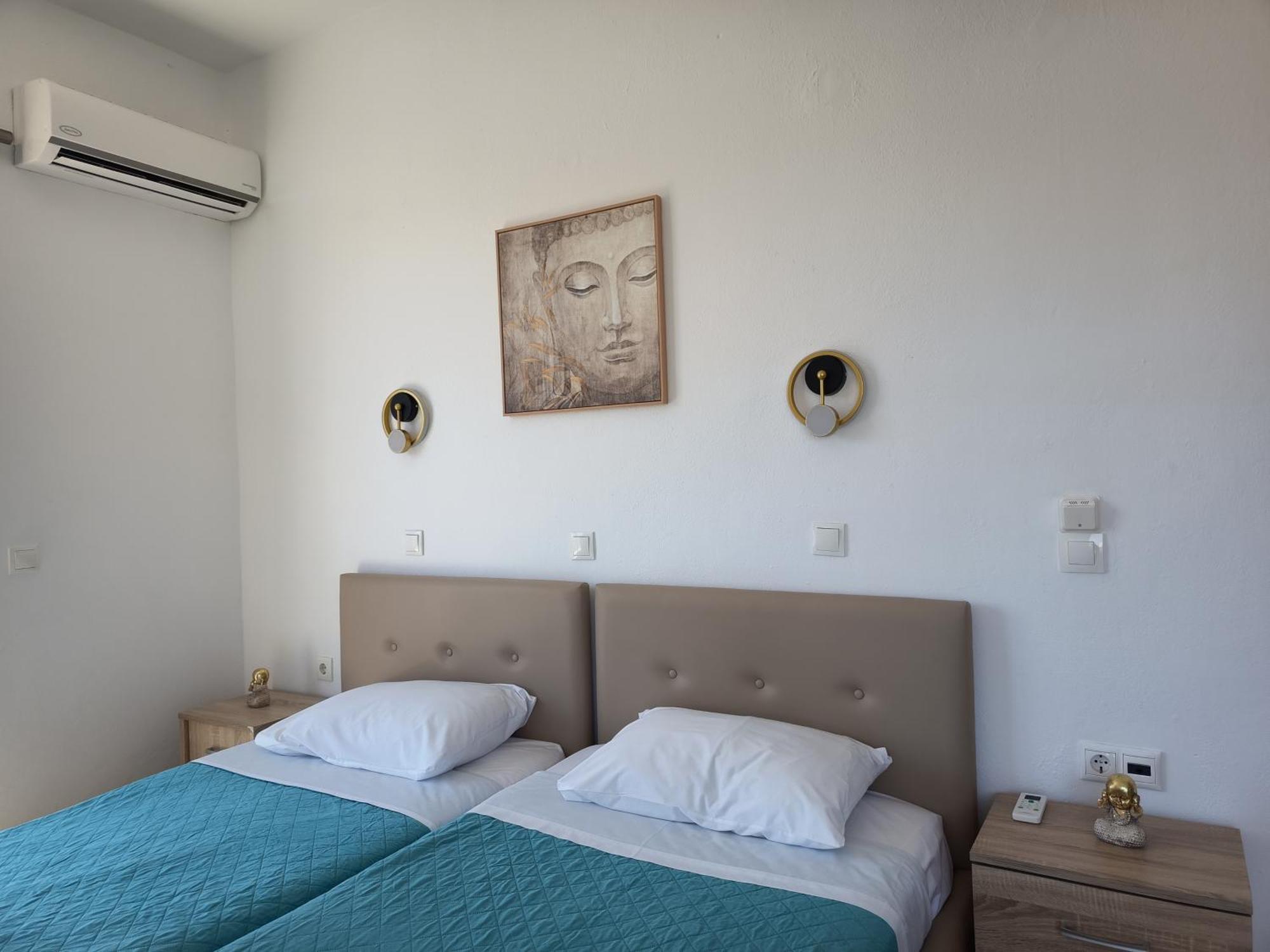 Lilian'S Seaview-Party Street-Youth Studios Rhodes City Quarto foto